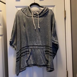 Roxy pullover.    Size M/L